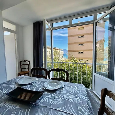 Appartement Grand T3 Avec Vue - Proche - Parking&ac Ajaccio (Corsica)