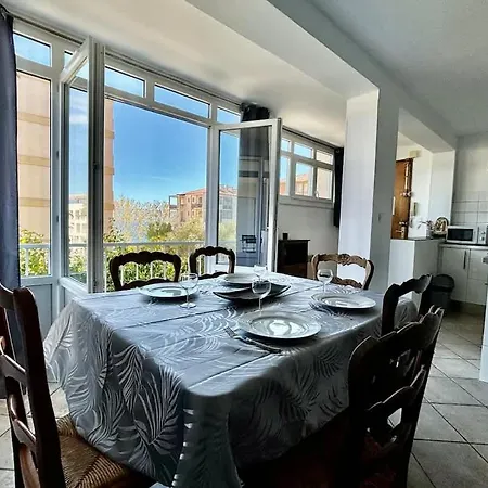 Appartement Grand T3 Avec Vue - Proche - Parking&ac *