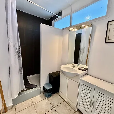 Apartment Grand T3 Avec Vue - Proche - Parking & Ac *