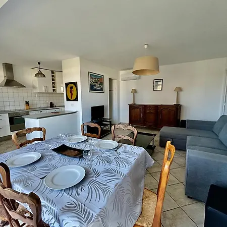 Grand T3 Avec Vue - Proche - Parking&ac Appartement Ajaccio (Corsica)
