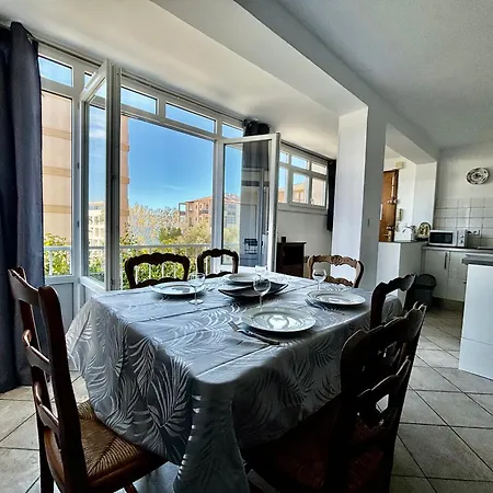 Grand T3 Avec Vue - Proche - Parking&ac Appartement Ajaccio (Corsica)