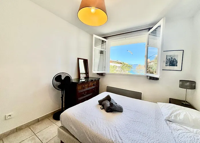 Grand T3 Avec Vue - Proche - Parking & Ac Apartment