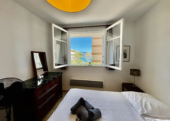 Grand T3 Avec Vue - Proche - Parking & Ac Apartment