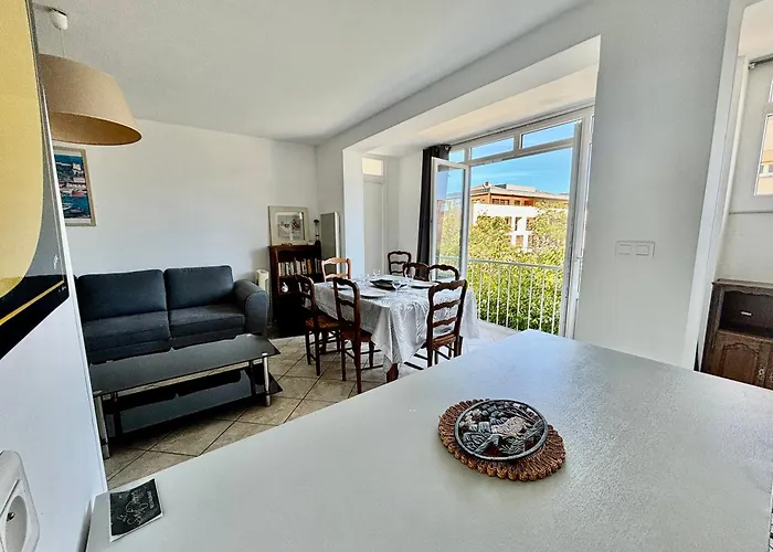 Apartment Grand T3 Avec Vue - Proche - Parking & Ac Ajaccio (Corsica)