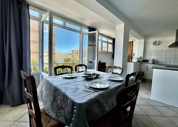 Apartment Grand T3 Avec Vue - Proche - Parking & Ac *